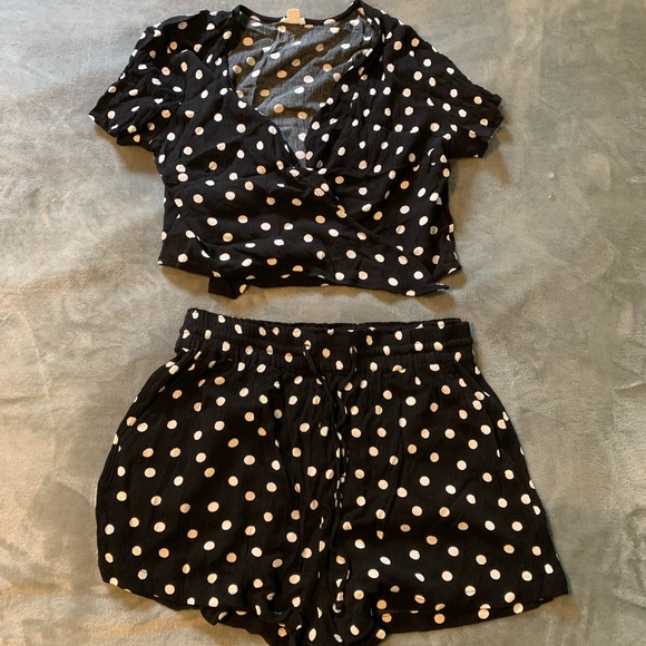 GARAGE TWO PIECE SET - Picture 3 of 3